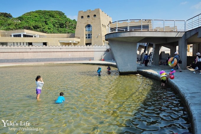 基隆景點》和平島公園，無邊際天然海泳池、兒童戲水池、大沙堡遊客中心喝咖啡好讚！ - yuki.tw