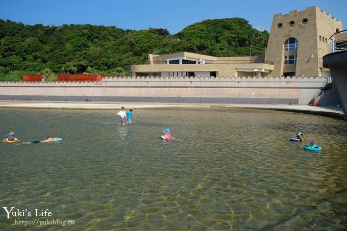 基隆景點》和平島公園，無邊際天然海泳池、兒童戲水池、大沙堡遊客中心喝咖啡好讚！ - yuki.tw