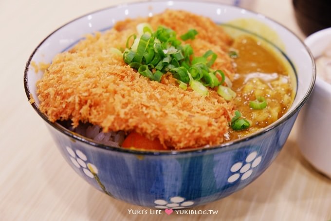 連鎖日式料理【鮮五丼donmono丼飯專賣店】平價日式炸豬排咖哩飯超好吃！(樹林家樂福店) - yuki.tw