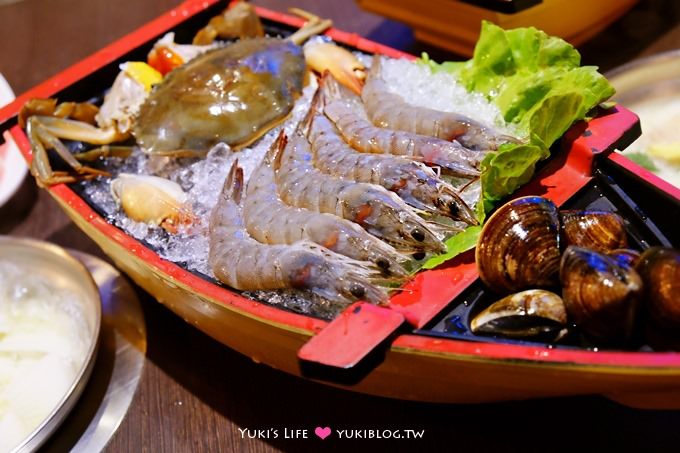 新莊美食【鮮匯頂級鍋物】海鮮不哩啊青的肉品吃到飽火鍋~推薦牛奶鍋 @新莊捷運站 - yuki.tw