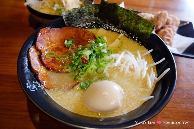 台中美食【空海拉麵】穿圍兜吃拉麵~日本連線連鎖口味❤ - yuki.tw