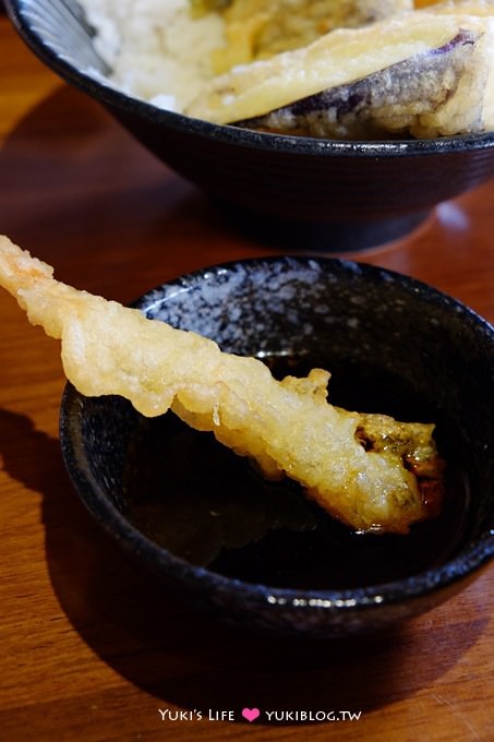 台中美食【空海拉麵】穿圍兜吃拉麵~日本連線連鎖口味❤ - yuki.tw