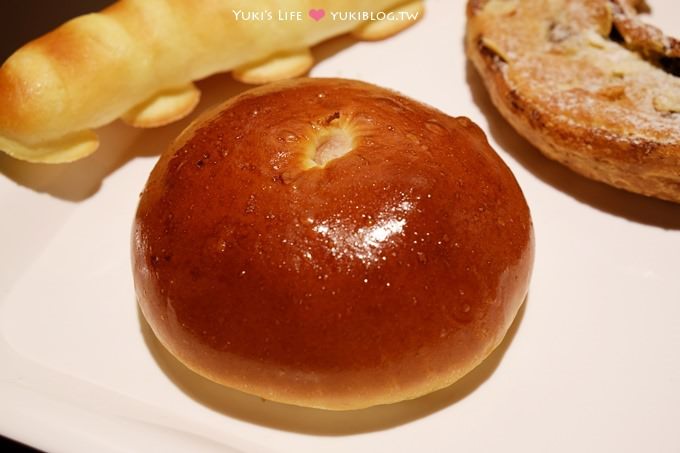 日本麵包┃愛天空ANTIQUE-Heart Bread~魔幻巧克力圈把手超夢幻＠捷運忠孝新生站 - yuki.tw