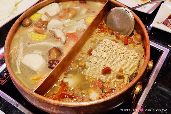 蘆洲美食【小蒙牛頂級麻辣養生鍋】杯裝哈根達斯、安格斯牛海鮮吃到飽火鍋(平版點餐)送餐快速肉好吃~蝦子大尾CP值高! - yuki.tw