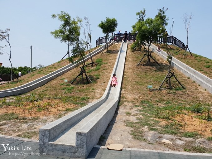 台中景點【大雅中科公園】三道山丘磨石子溜滑梯×沙坑、野餐、騎腳踏車親子景點 - yuki.tw