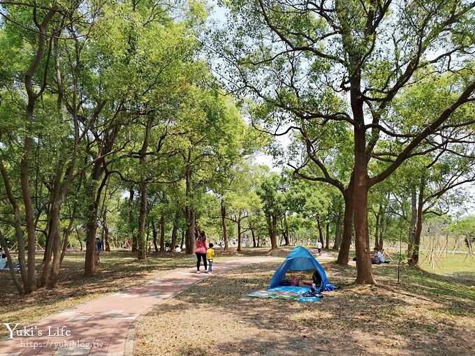 台中景點【大雅中科公園】三道山丘磨石子溜滑梯×沙坑、野餐、騎腳踏車親子景點 - yuki.tw