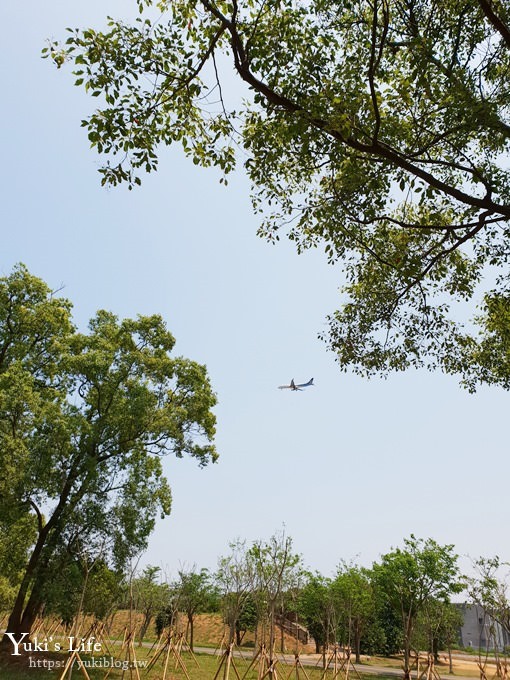 台中景點【大雅中科公園】三道山丘磨石子溜滑梯×沙坑、野餐、騎腳踏車親子景點 - yuki.tw