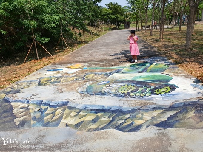 台中景點【大雅中科公園】三道山丘磨石子溜滑梯×沙坑、野餐、騎腳踏車親子景點 - yuki.tw