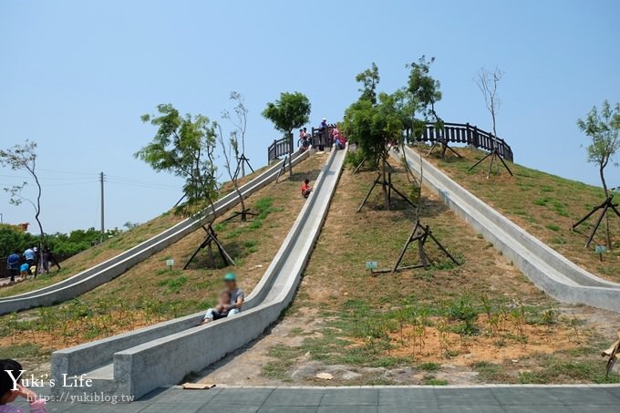 台中景點【大雅中科公園】三道山丘磨石子溜滑梯×沙坑、野餐、騎腳踏車親子景點 - yuki.tw