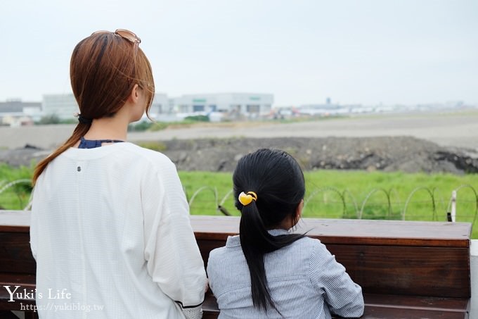 桃園景點【第三航廈】看飛機賞夜景咖啡廳×草皮玩耍、浪漫約會好去處 - yuki.tw