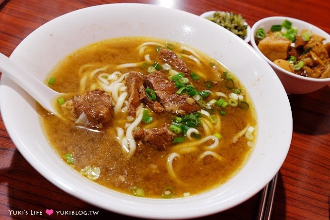 台北美食【七十二牛肉麵】牛肋條+紅燒湯頭、台版米其林評鑑四顆星的牛肉麵 @忠孝新生站 - yuki.tw