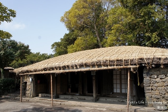 韓國濟洲島旅行【城邑民俗村、韓式魷魚烤肉餐】是要你噴錢的地方 XD - yuki.tw