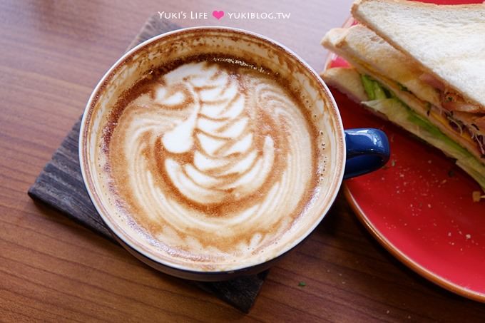 板橋【Book coffee朝午食】巷弄老宅天鵝拉花咖啡依舊華麗、光武街新店@新埔站 - yuki.tw