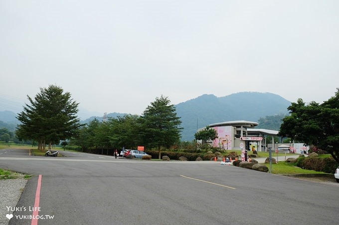 嘉義免費親子景點【旺萊山愛情大草原】愛情圖書館超好拍×免費試吃鳳梨酥×野餐騎腳踏車好去處！ - yuki.tw