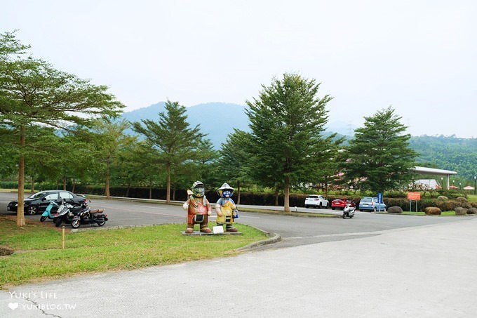 嘉義免費親子景點【旺萊山愛情大草原】愛情圖書館超好拍×免費試吃鳳梨酥×野餐騎腳踏車好去處！ - yuki.tw