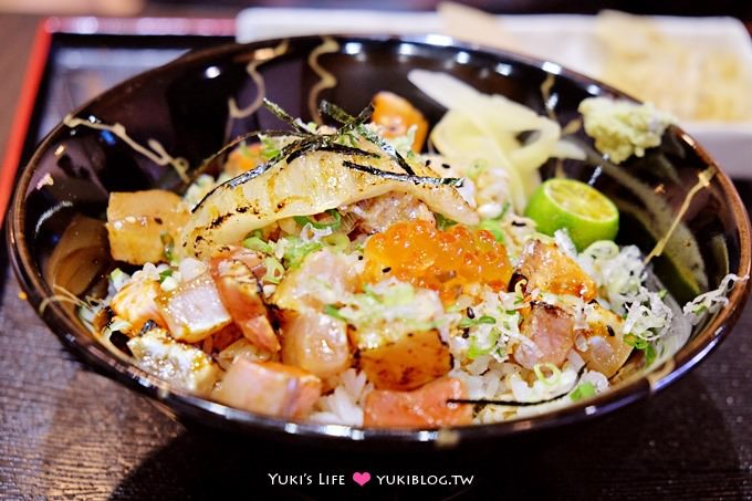 台中西屯區【神川吞日式料理】高人氣炙燒和牛丼、豪華雙炙海陸丼、海鮮丼～也有商業午餐 - yuki.tw