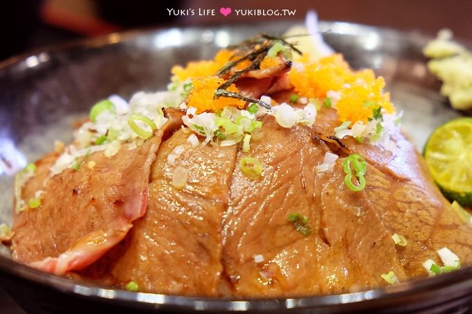 台中西屯區【神川吞日式料理】高人氣炙燒和牛丼、豪華雙炙海陸丼、海鮮丼～也有商業午餐 - yuki.tw