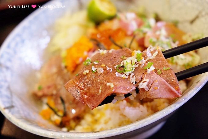 台中西屯區【神川吞日式料理】高人氣炙燒和牛丼、豪華雙炙海陸丼、海鮮丼～也有商業午餐 - yuki.tw