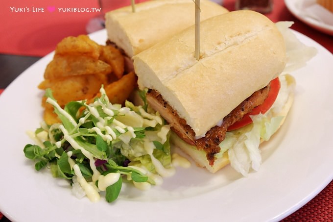 板橋早午餐【幸福這裡Happiness Here】法式藍帶美食、安格斯黑牛漢堡太厲害 - yuki.tw