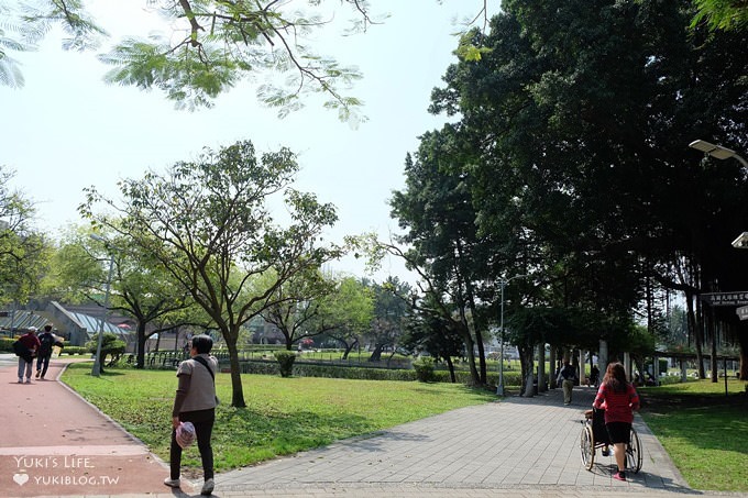 台北免費親子景點【青年公園】最新太空堡壘沙坑溜滑梯×萬華故事館×萬華親子館~遊玩攻略地圖! - yuki.tw