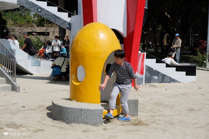 台北免費親子景點【青年公園】最新太空堡壘沙坑溜滑梯×萬華故事館×萬華親子館~遊玩攻略地圖! - yuki.tw